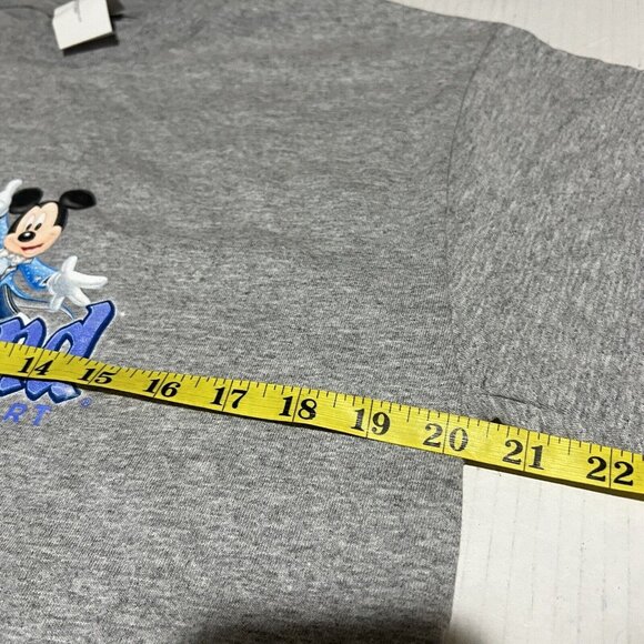 Disney Womens TShirt XL Extra Large Gray Disneyland Mickey Mouse Short Sleeve - Picture 7 of 8